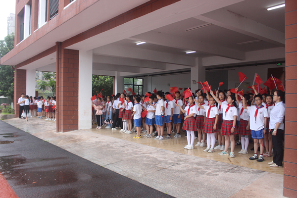 舒城县城关三小举行感谢师长恩珍藏母校情2021届毕业典礼