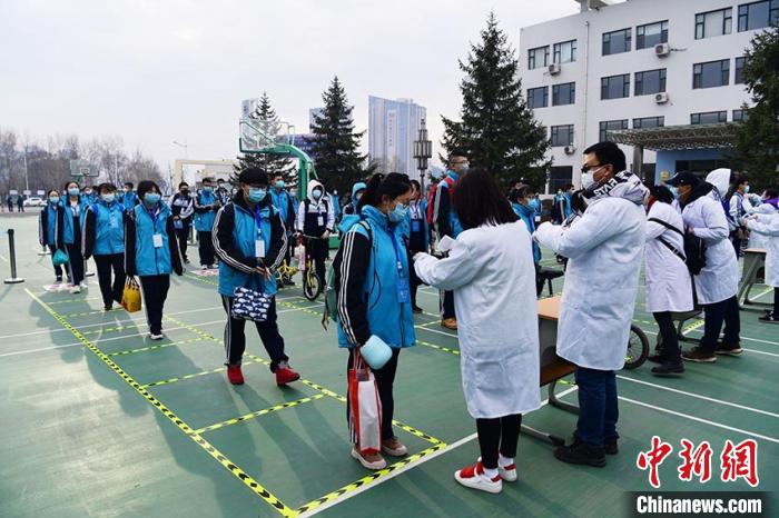 北京66所高校开网课超8.5万门次 学生认同比例达85.35%