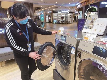 记者跟老师傅学做家电销售：营业额十多万元