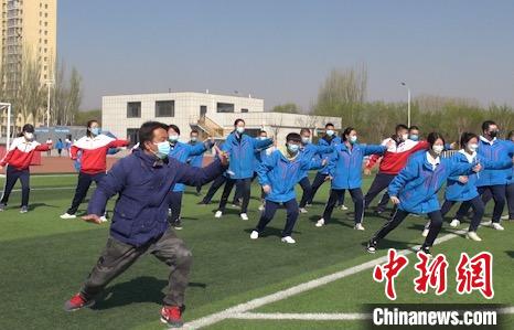 呼和浩特“花样”开学第一课：为学生提供身心健康“双保险”