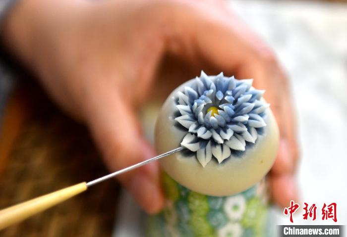 “90后”和果子制作师：方寸间品生活 悟人生之美