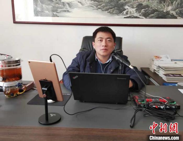 残疾人朋友的“网红导师”:带着大家“云致富”