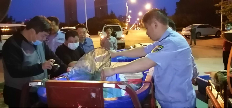 打击非法捕捞 联勤执法在行动