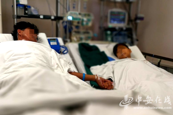 【暖新闻】爸爸疼不疼？不疼 父爱如山 慈父割肝救子