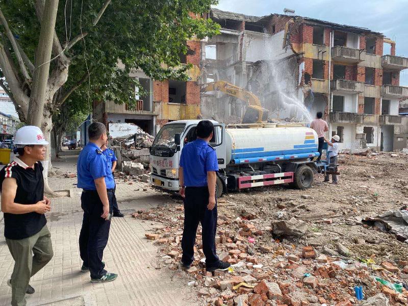 舒城县城管局加强拆迁工地建筑垃圾管理