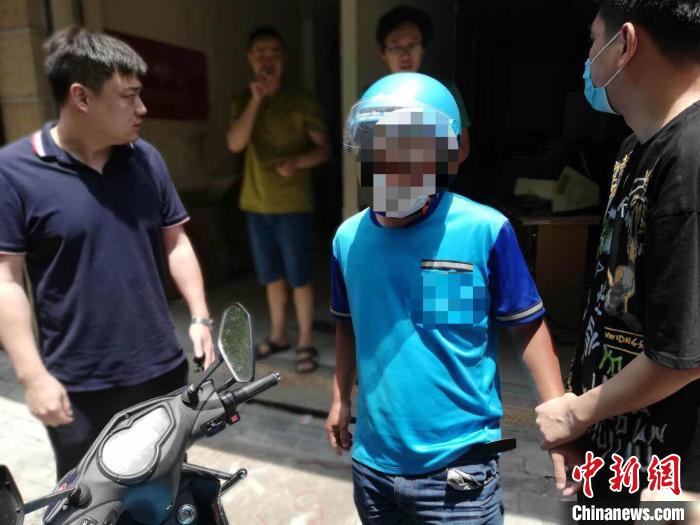 身负命案逃亡27载 浙江一“外卖小哥”当街被抓