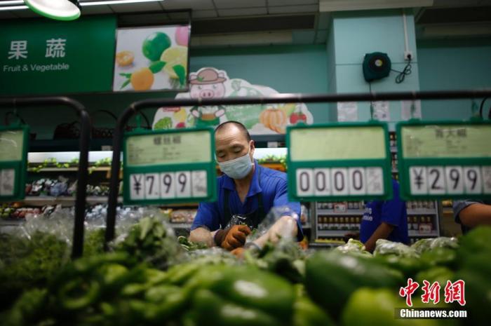 食品、餐饮行业相继“中招”，吃货们的舌尖防疫战已打响！