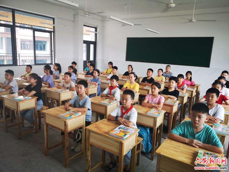 金色九月开学季，丹桂飘香淠河迎