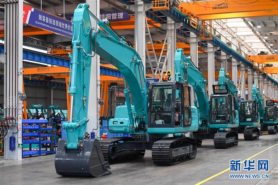 (落实“六稳”“六保”企业见闻·图文互动)(5)“智慧工厂”引领“生产节拍”——走进山河智能一探究竟