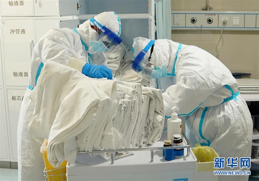 (抗疫一线医务人员英雄群体·图文互动)(5)同济医院“尖刀连”:决战在“新冠重症高地”