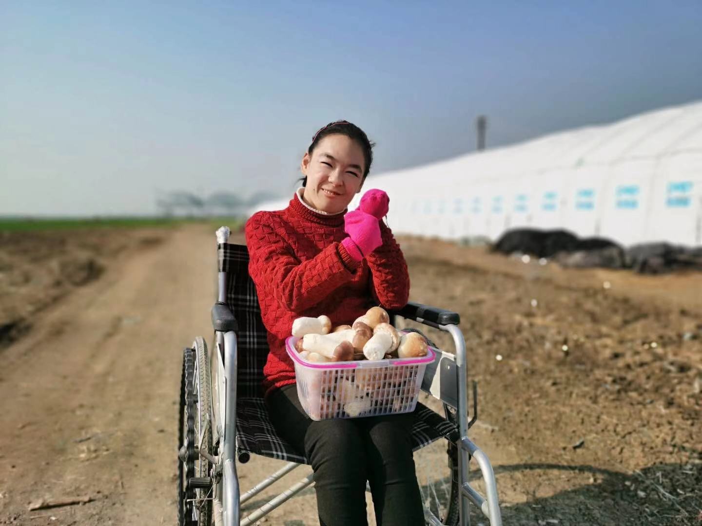 【榜样】王啥啥：靠自己开拓一片天地