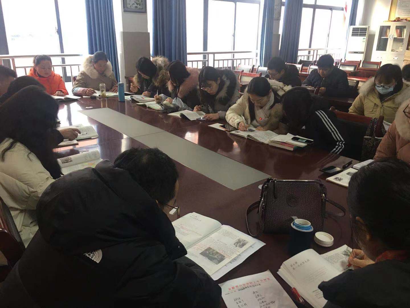 磨教研利剑  铸轻工品牌——轻工中学第十二个教研活动周纪实