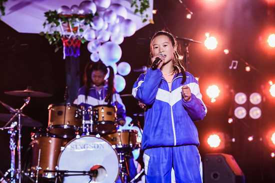 学生每人会种乐器 这所大山里的"摇滚学校"很特别