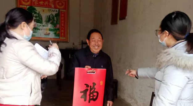 花石村新时代文明实践站：开展“送新春文化礼包”志愿服务活动