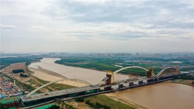 只争朝夕 不负重托 推动起步区全面起势