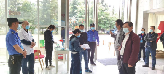 东市大队：疫情防控不松懈，文明创城我在岗