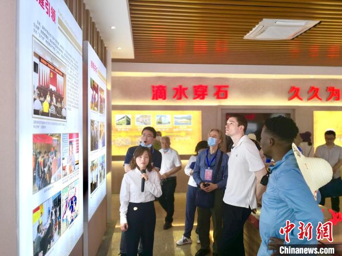 国际媒体主题采访活动走进福建 感受中国发展变迁