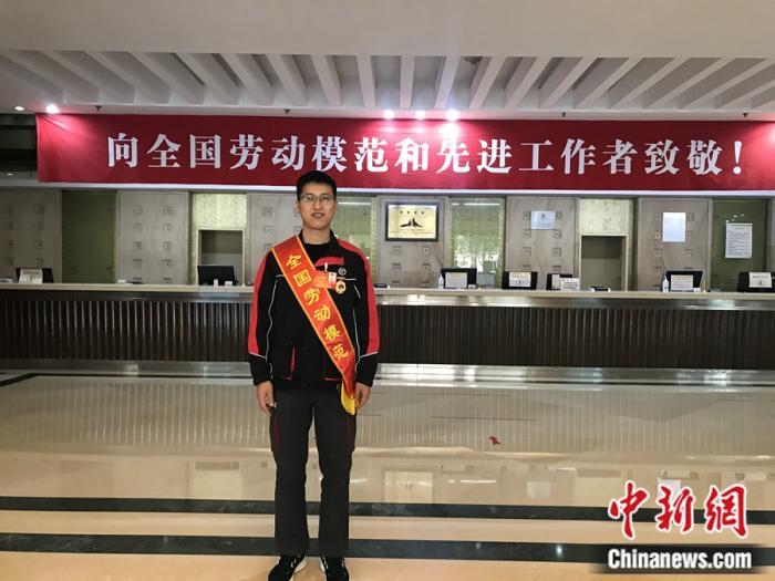 【百年大党的新生力量】80后快递员张义标，为何能成全国劳动模范？