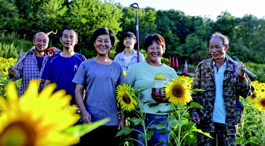 6年从时髦变“村妇” “文艺女青年”驻村“蜕变”记