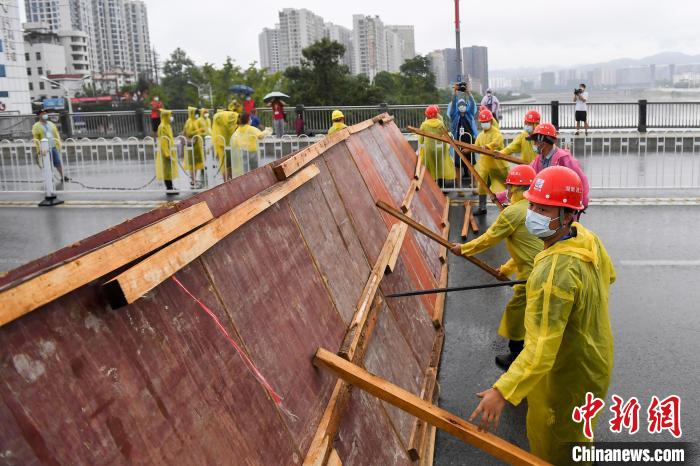 张家界全域解封城市烟火气逐渐回归