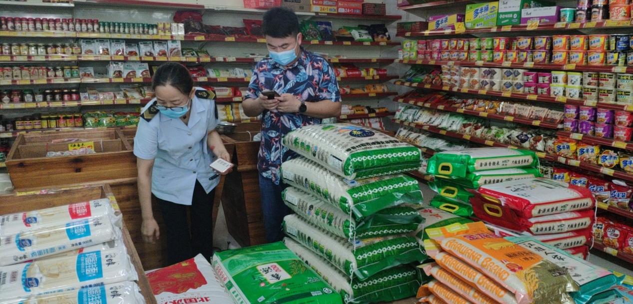金安区市场监管局开展节前粮食市场检查