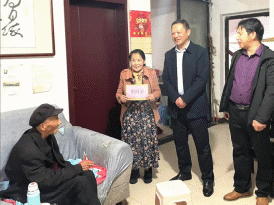 裕安区鼓楼街道开展“敬老月”宣传