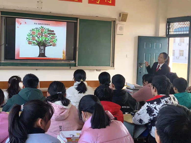 【宪法宣传周】徐集法庭：宪法宣讲进校园