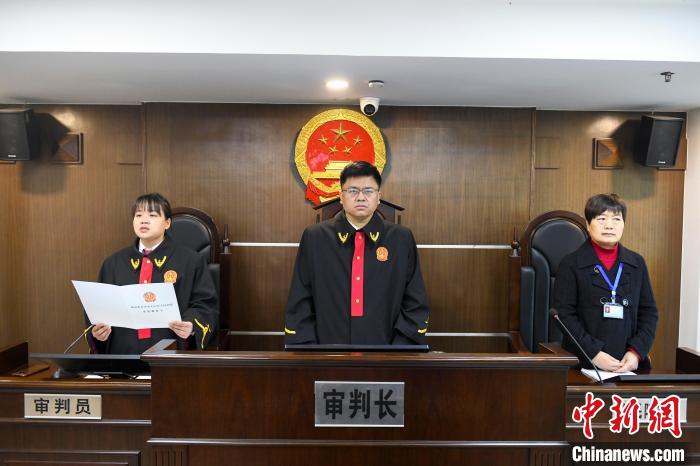 长沙发出《家庭教育促进法》生效后全国首份《家庭教育令》