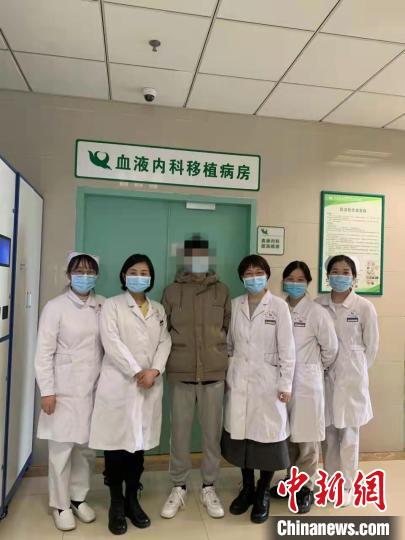 安徽16岁弟弟捐献造血干细胞救24岁哥哥