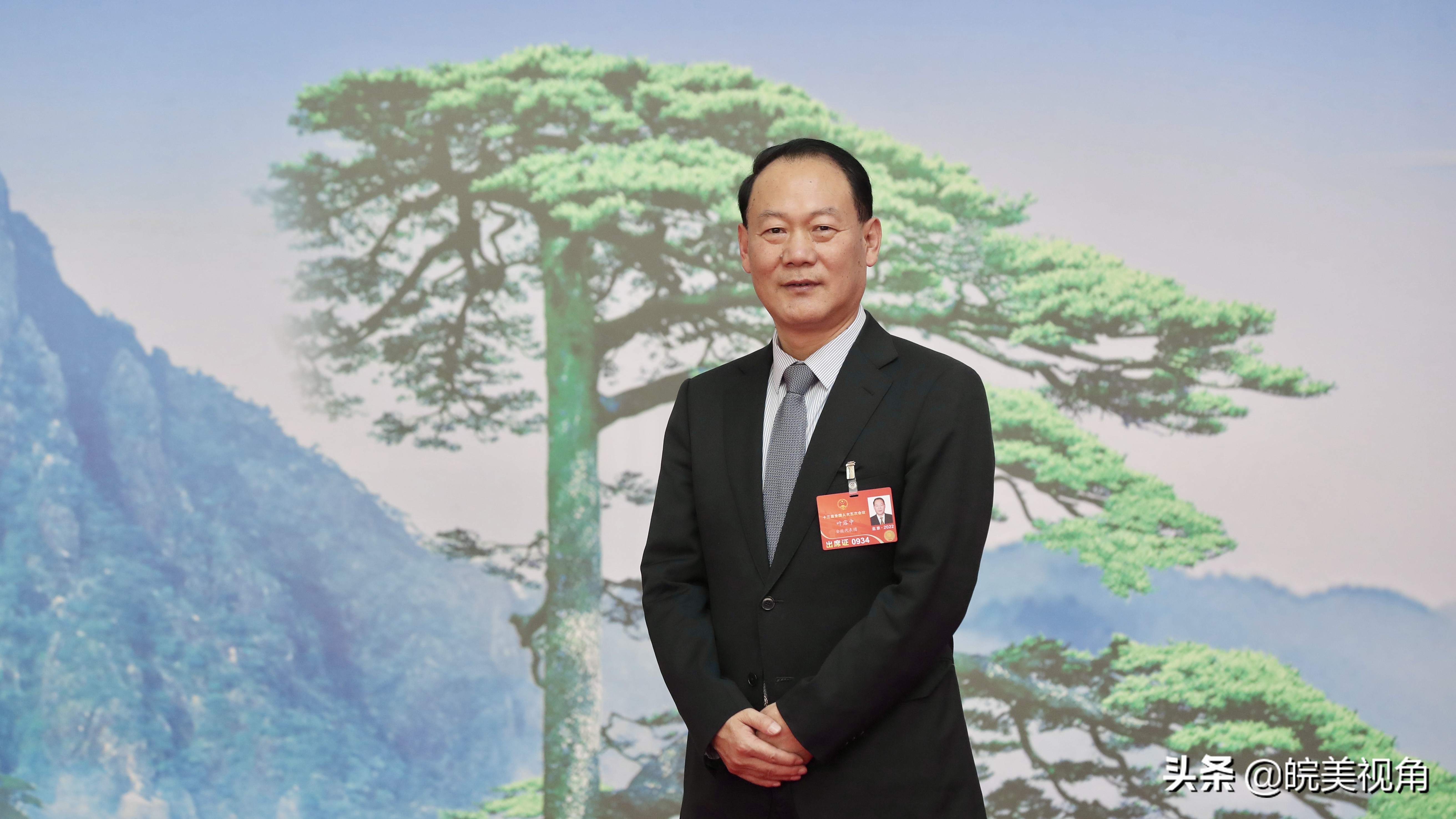 推动三次产业高质量协同发展——访全国人大代表、安徽省六安市委书记叶露中