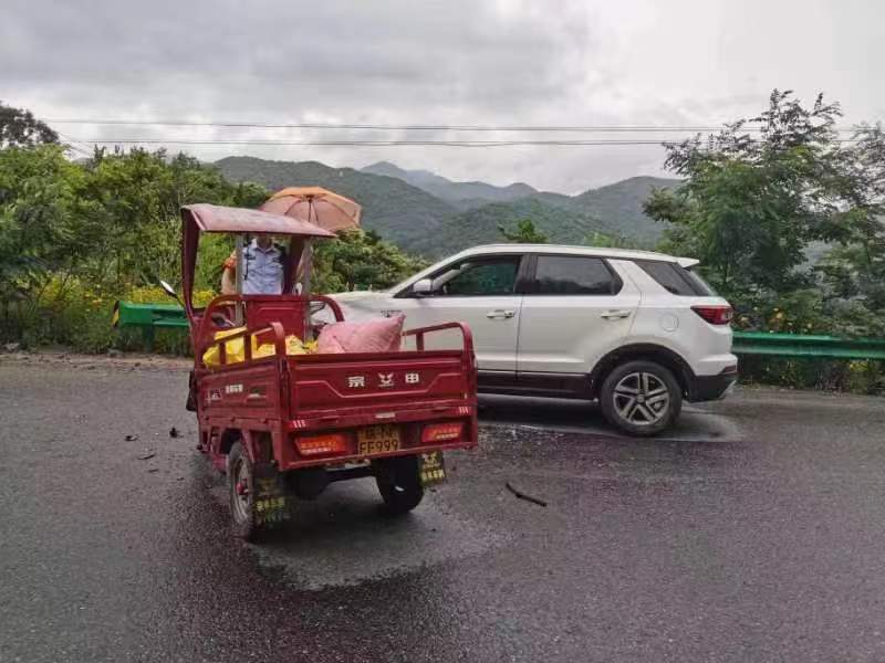 铁冲派出所：执法有力度 服务有温度