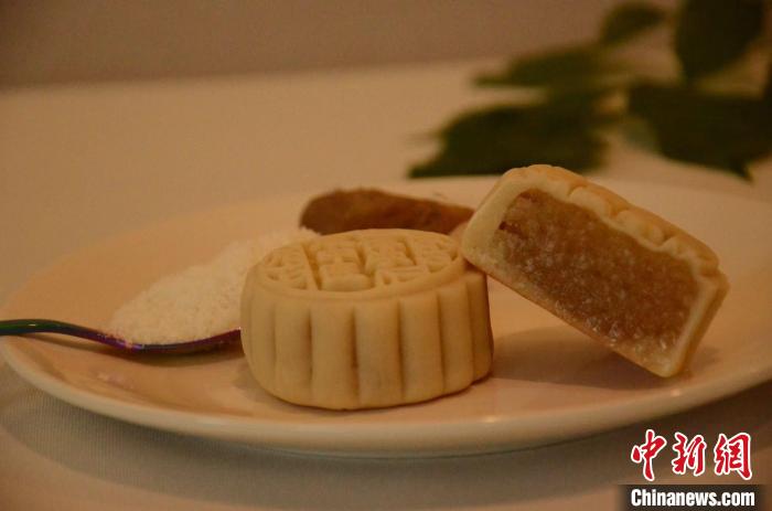 成都中医大推出药食养生月饼。　成都中医药大学供图