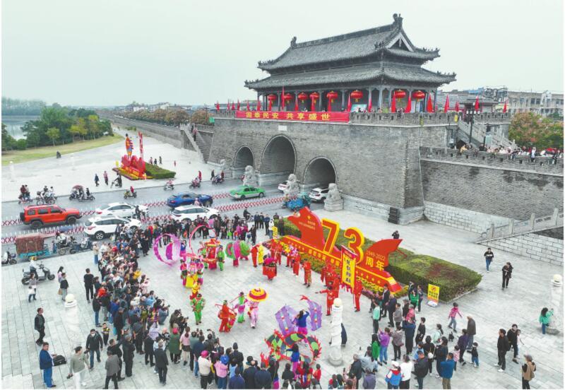  “国庆档”消费市场活力足