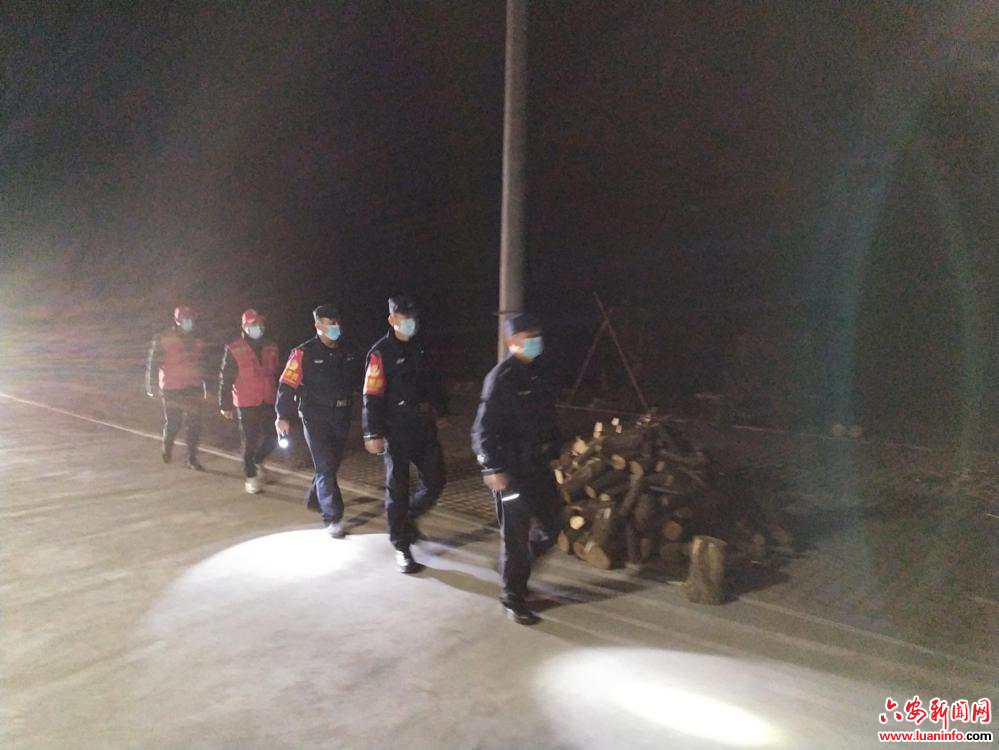 金寨麻埠：联合江淮义警开展常态化夜间巡逻