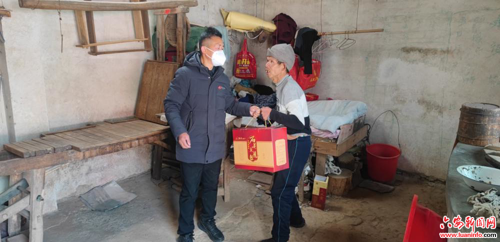 五显镇：爱心传递十二载  企业关怀显担当