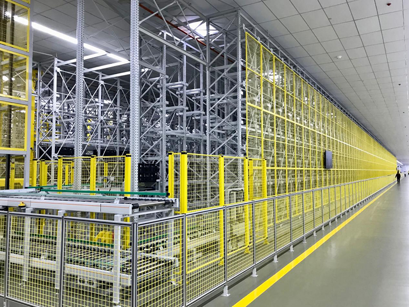 安徽金诚储能科技有限公司生产车间。人民网记者 高飞跃摄