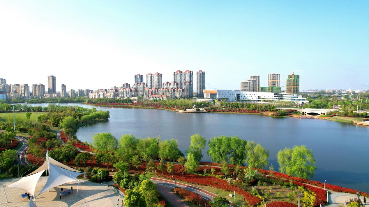 叶集城市风貌。彭松摄