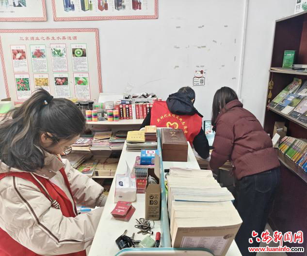 户胡镇新时代文明实践所开展“扫黄打非”文化市场专项检查活动