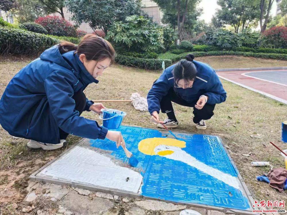 党建引领促蝶变  小区旧貌换新颜