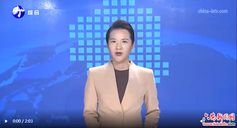 战鼓催桨 备战龙舟竞渡