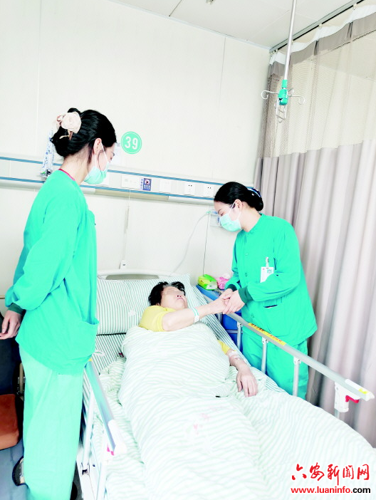 七旬老人心脏骤停　医护合力逆转生死