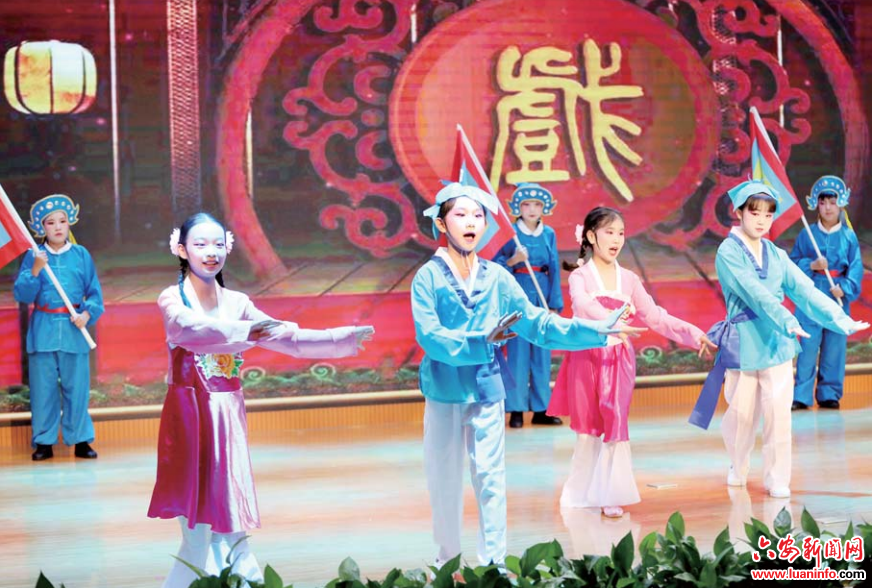 缤纷节日炫彩童年