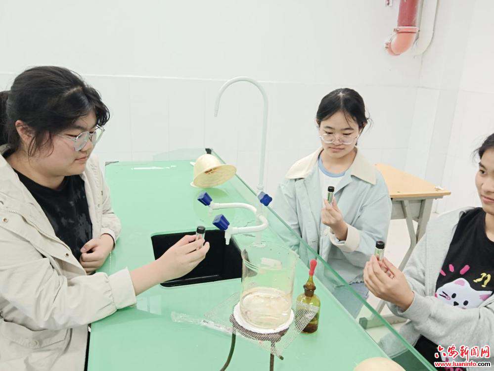 a7207e9dbb3040339f6ad340423bb656.jpeg a7207e9dbb3040339f6ad340423bb656.jpeg