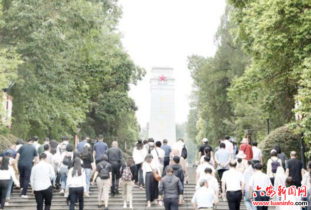 红色旅游红红火火