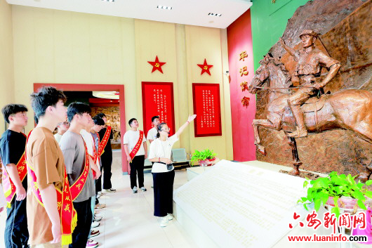 红色教育开启军旅“第一课”