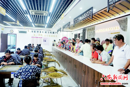 非遗“老手艺”闯出文旅“新市场”