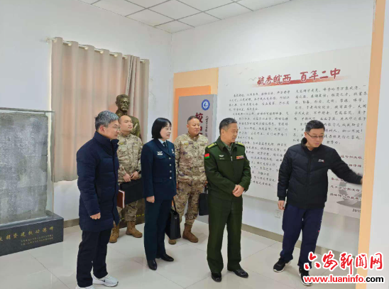 中国人民解放军陆军工程大学宣讲团走进六安二中