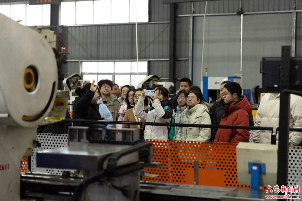 7e9e88b6270b45a283c652549bb72764.jpg 7e9e88b6270b45a283c652549bb72764.jpg