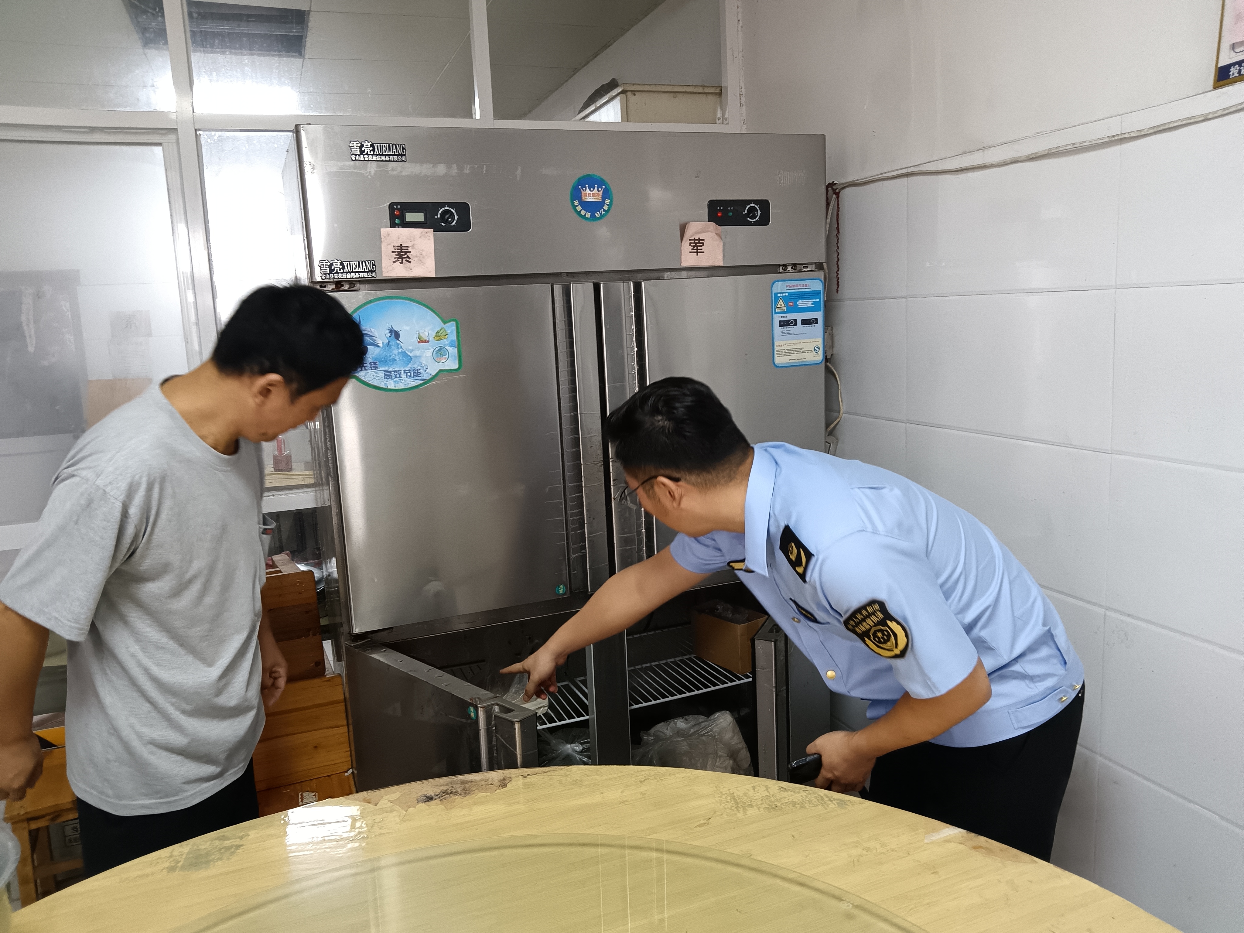 金安区双河镇：多举措筑牢校园食品安全“防护墙”