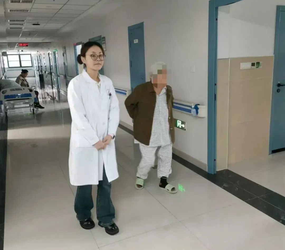 多学科联合救治，耄耋老人转危为安